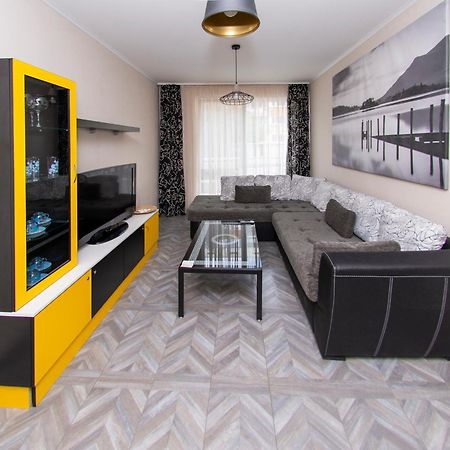 The Yellow Appartment Sofia Exterior foto