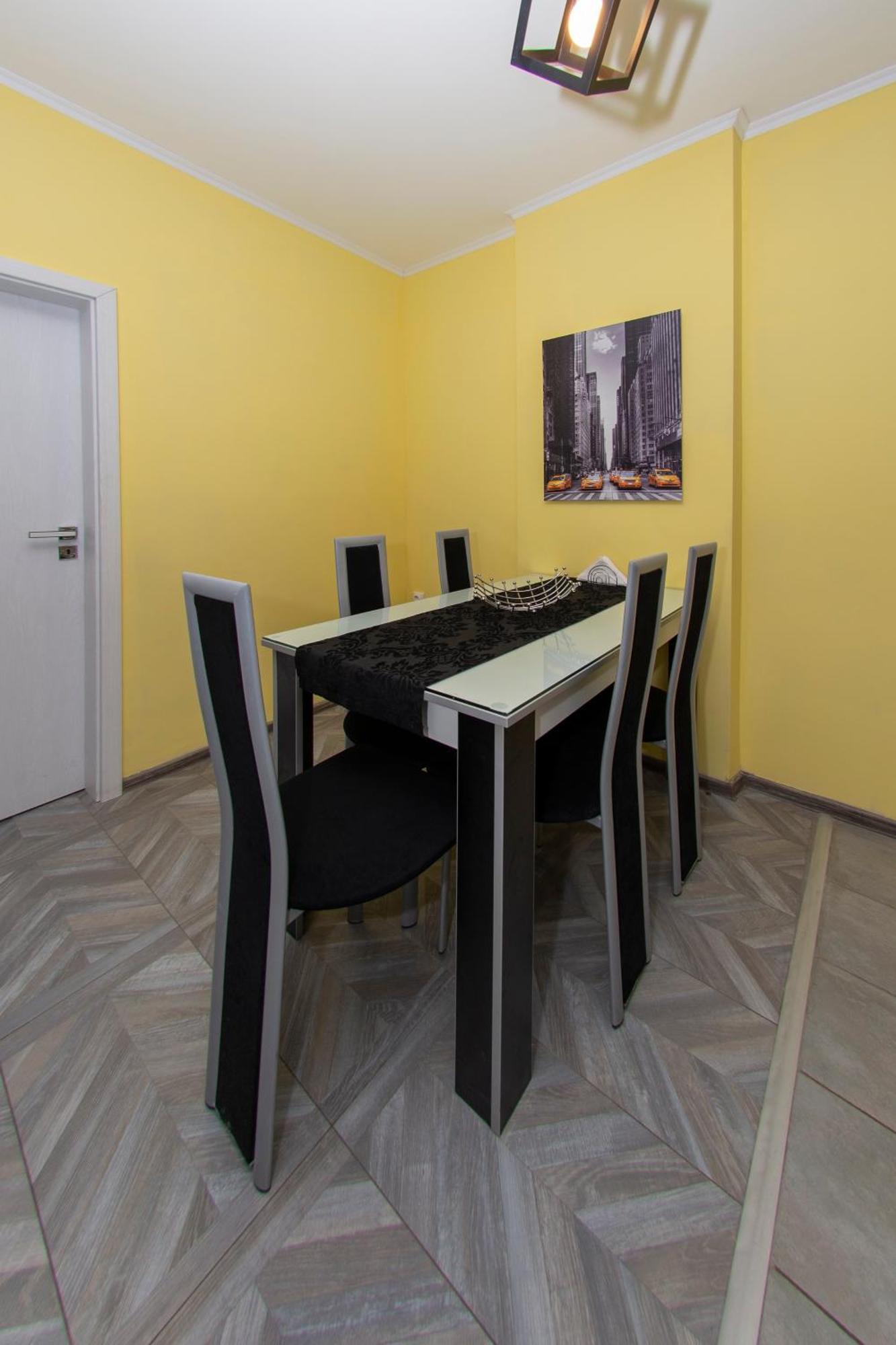 The Yellow Appartment Sofia Exterior foto